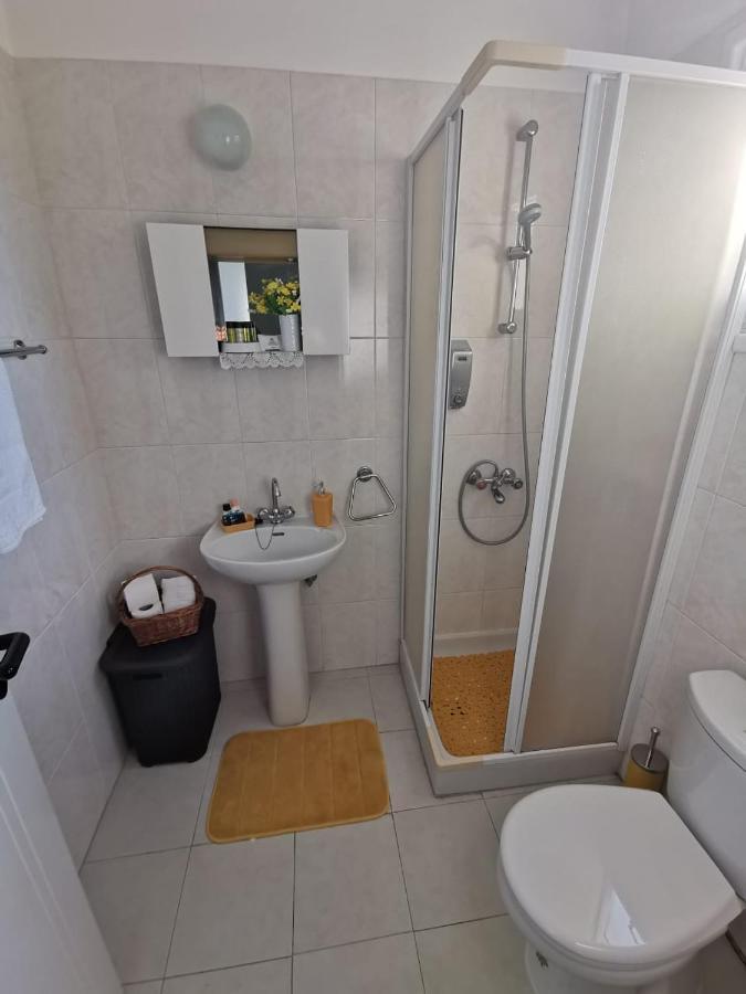 Must Stay - Sea & Salt Lake Panoramic View Apt Larnaca Exteriör bild